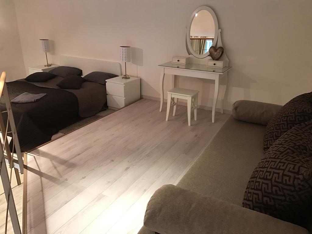 Goldcentral Apartment Gozsdu Budapest Luaran gambar