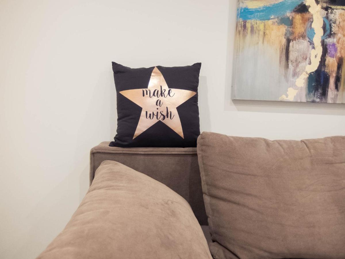 Goldcentral Apartment Gozsdu Budapest Luaran gambar